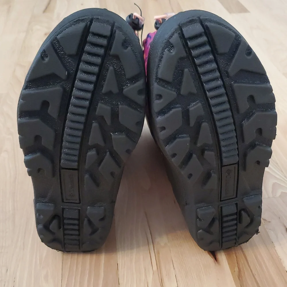 COLUMBIA Powderbug Winter Snow boots SIZE 4